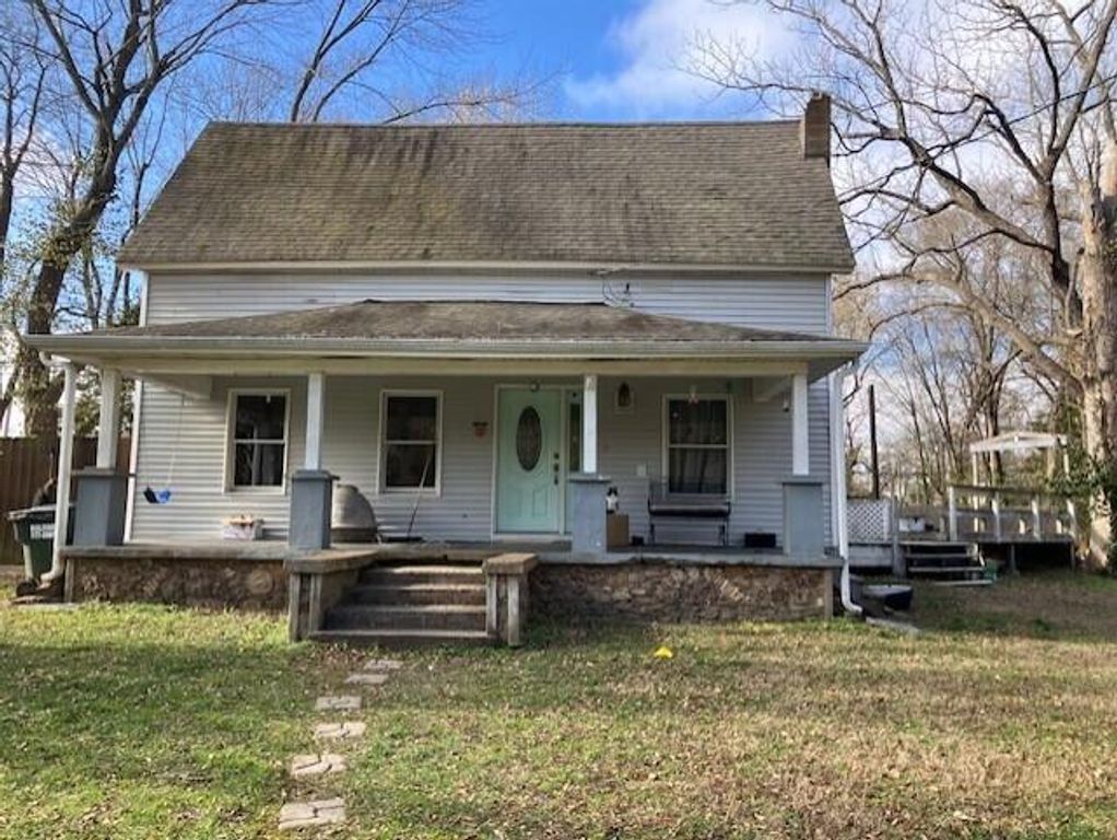 209 S Rush Street, Pleasant Hope, MO 65725