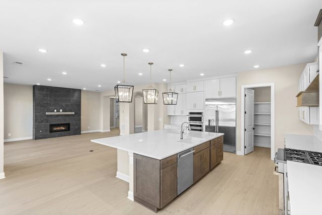 5955 Hunt Valley Drive, Spring Hill, TN 37174