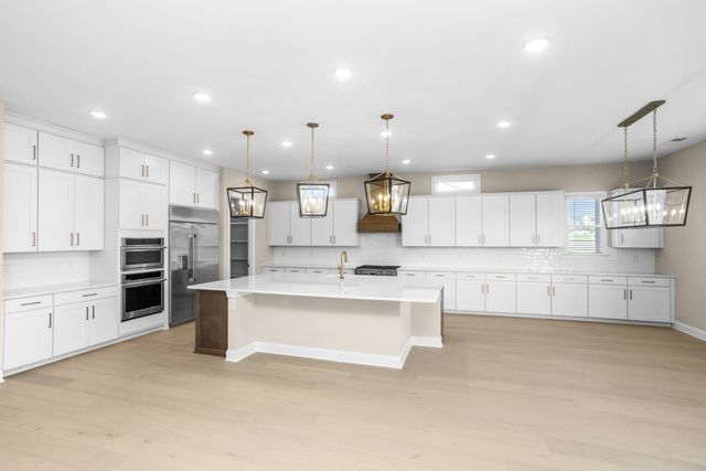 5955 Hunt Valley Drive, Spring Hill, TN 37174