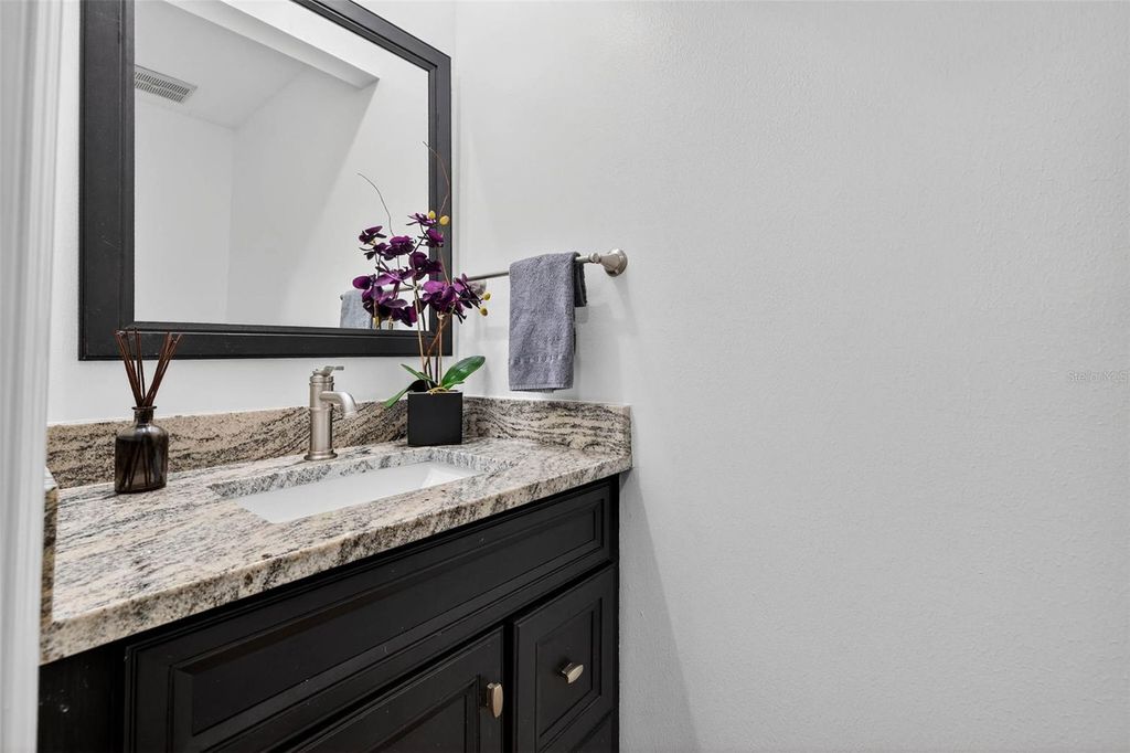 Image 13 of property listing at 5300 BAYSHORE BOULEVARD C6, Tampa, FL 33611