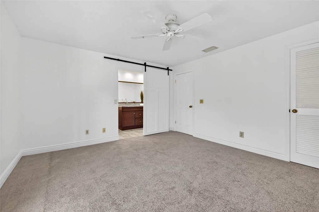 Image 18 of property listing at 5300 BAYSHORE BOULEVARD C6, Tampa, FL 33611