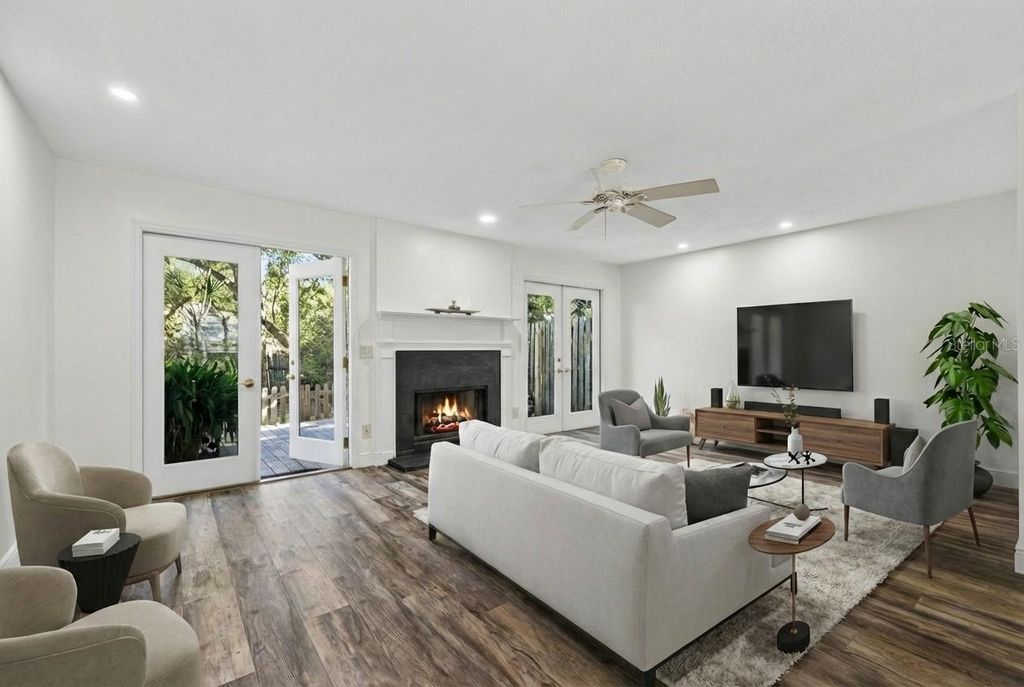 Image 3 of property listing at 5300 BAYSHORE BOULEVARD C6, Tampa, FL 33611