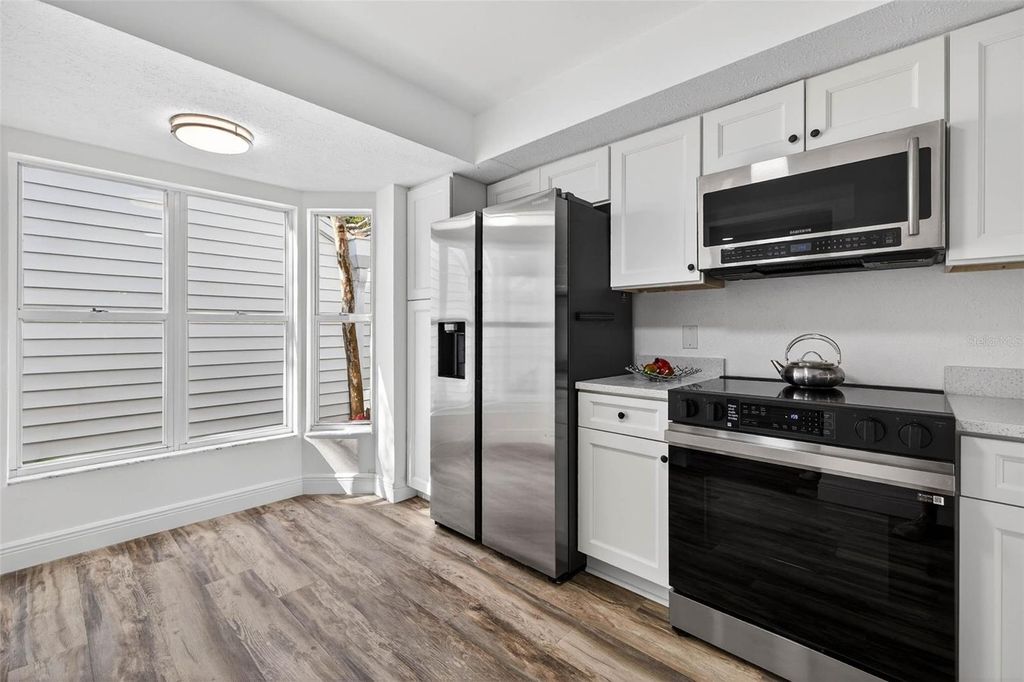 Image 9 of property listing at 5300 BAYSHORE BOULEVARD C6, Tampa, FL 33611