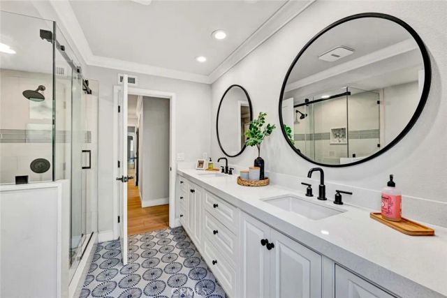 1016 Castlegate Lane, North Tustin, CA 92705