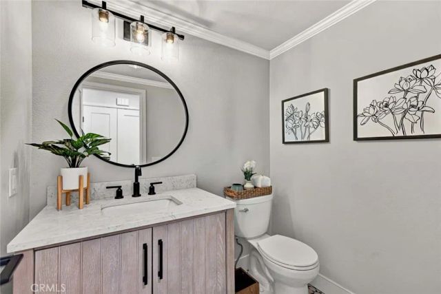 1016 Castlegate Lane, North Tustin, CA 92705