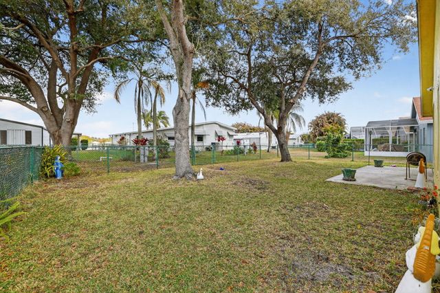 9042 SW Caprice Circle, Stuart, FL 34997