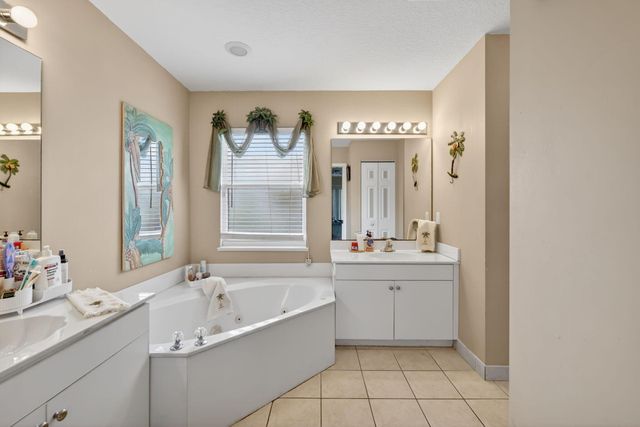 9042 SW Caprice Circle, Stuart, FL 34997