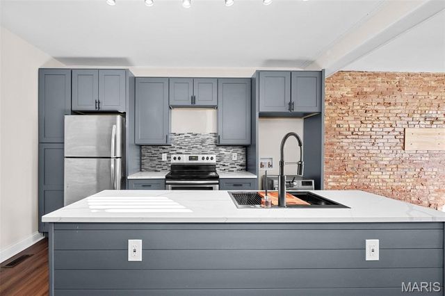 3459 Louisiana Avenue, St Louis, MO 63118
