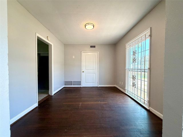 7120 Goforth Street, Houston, TX 77021