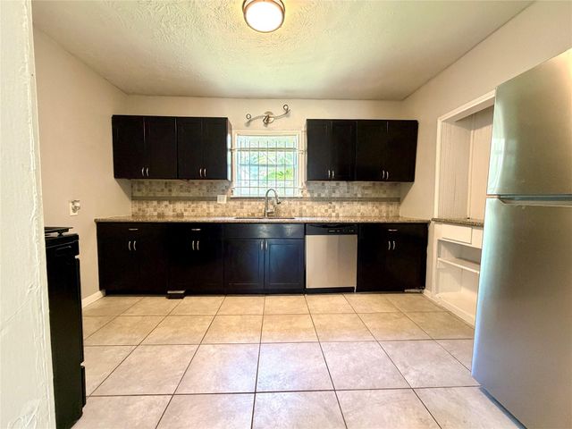 7120 Goforth Street, Houston, TX 77021
