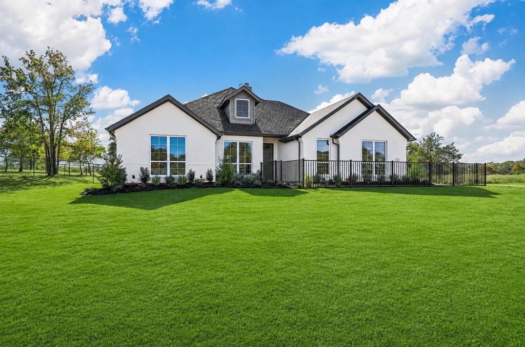 107 RJ Smith, Boyd, TX 76023