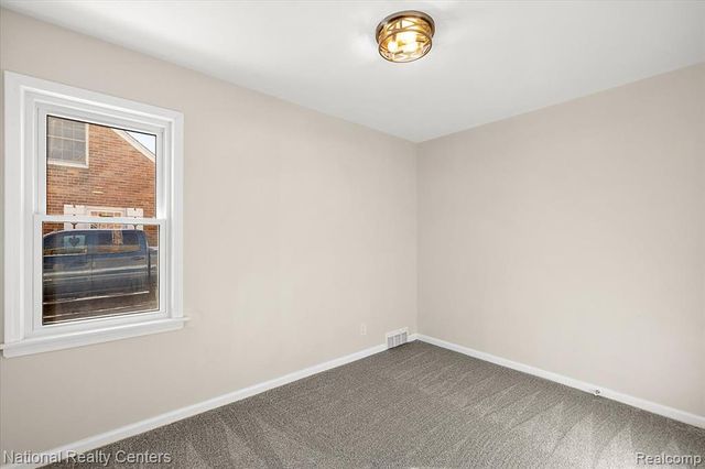 1938 Beverly Street, Keego Harbor, MI 48320