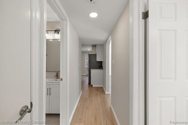 1938 Beverly Street, Keego Harbor, MI 48320