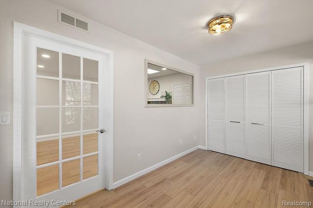 1938 Beverly Street, Keego Harbor, MI 48320