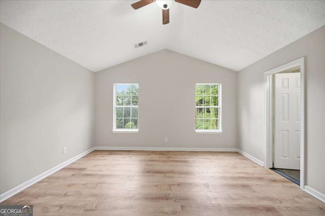 27 Oak Grove Lane, Adairsville, GA 30103