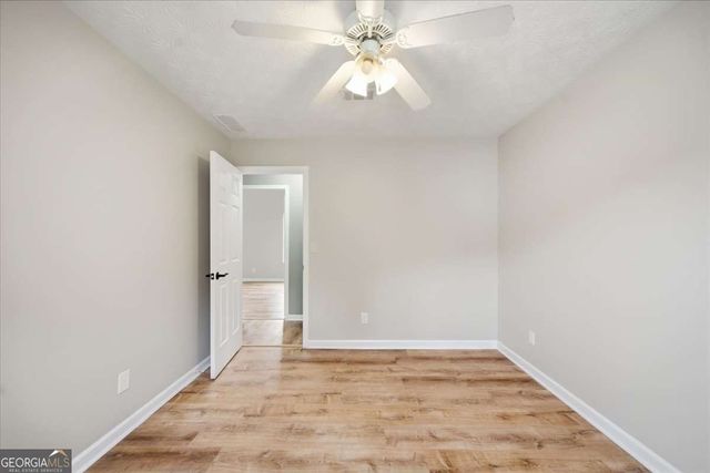 27 Oak Grove Lane, Adairsville, GA 30103