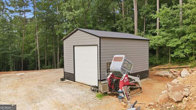 27 Oak Grove Lane, Adairsville, GA 30103
