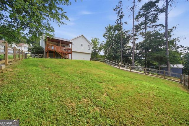 27 Oak Grove Lane, Adairsville, GA 30103