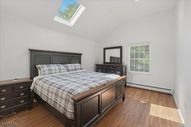 12 Mountain View St, Hamburg Boro, NJ 07419