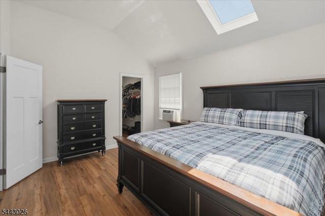 12 Mountain View St, Hamburg Boro, NJ 07419