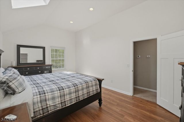 12 Mountain View St, Hamburg Boro, NJ 07419