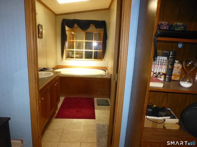 15 Golden Road LOT F, Montville, CT 06382