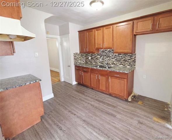 14529 Asbury Park, Detroit, MI 48227