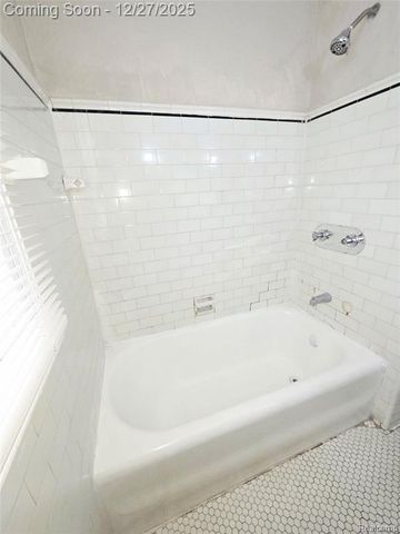 14529 Asbury Park, Detroit, MI 48227