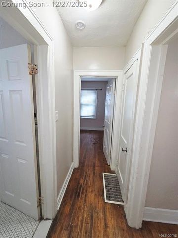 14529 Asbury Park, Detroit, MI 48227