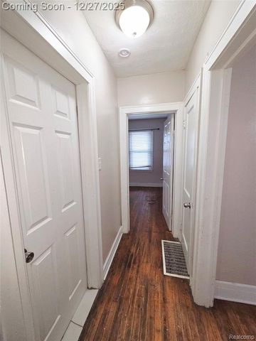 14529 Asbury Park, Detroit, MI 48227