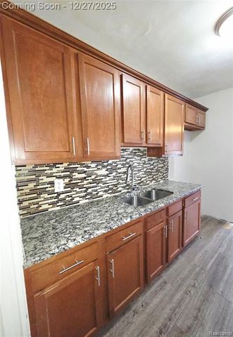 14529 Asbury Park, Detroit, MI 48227