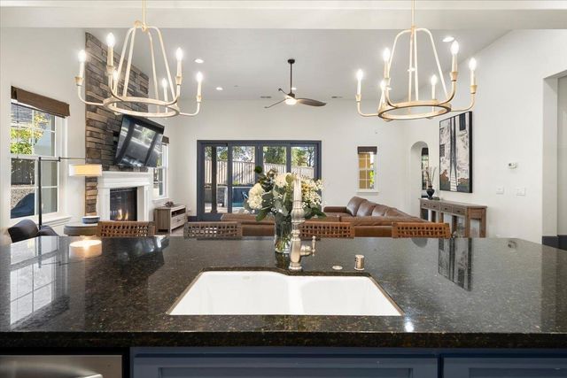 8143 Woodland Grove Pl., Granite Bay, CA 95746