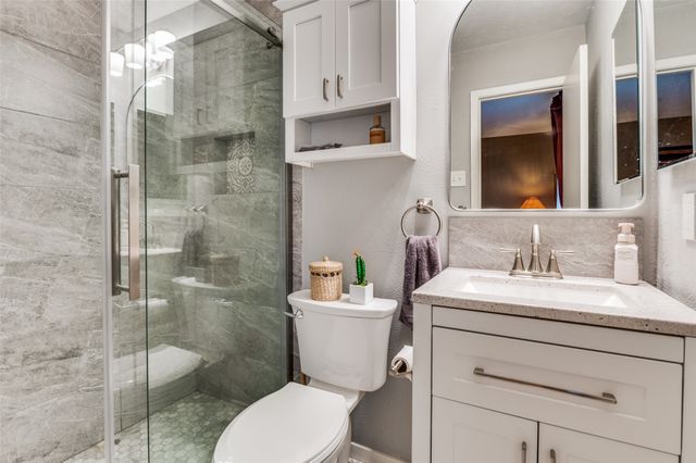 5930 Sandhurst Lane 120, Dallas, TX 75206