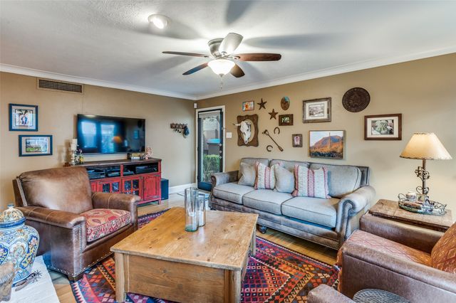 5930 Sandhurst Lane 120, Dallas, TX 75206