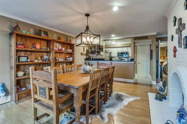 5930 Sandhurst Lane 120, Dallas, TX 75206