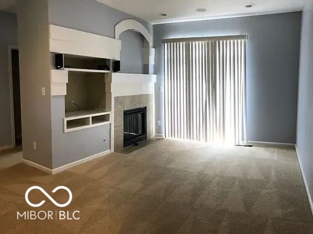 11715 Anton Drive 2, Zionsville, IN 46077