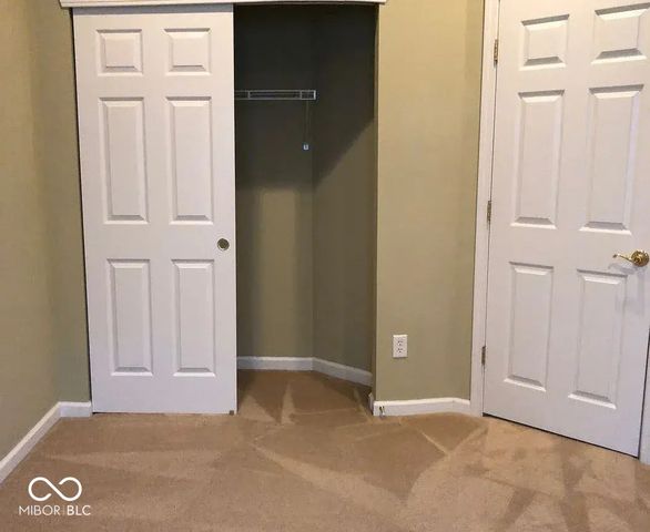 11715 Anton Drive 2, Zionsville, IN 46077