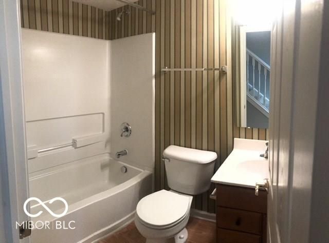 11715 Anton Drive 2, Zionsville, IN 46077