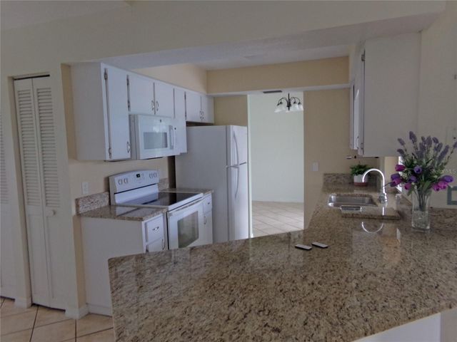 7202 MAMOUTH STREET, Englewood, FL 34224