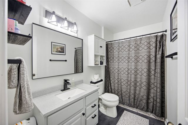 602 NW Greenwood Street, Ankeny, IA 50023
