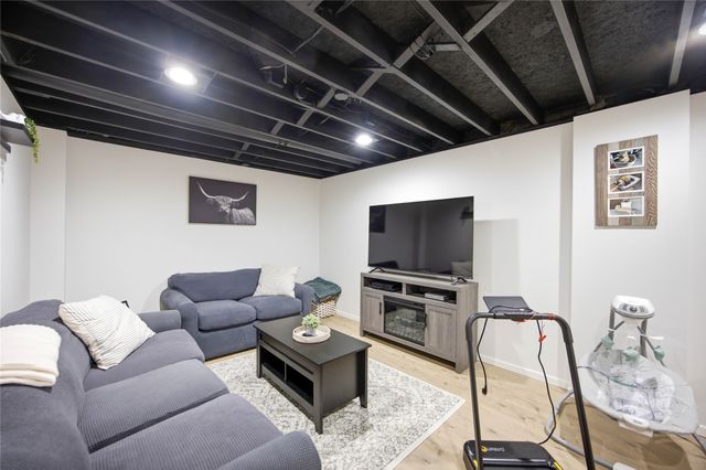 602 NW Greenwood Street, Ankeny, IA 50023