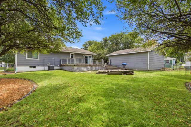602 NW Greenwood Street, Ankeny, IA 50023