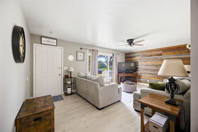 602 NW Greenwood Street, Ankeny, IA 50023