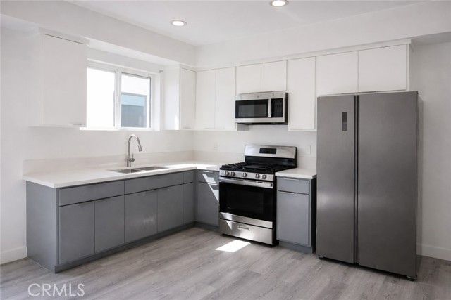 532 W Vernon, Los Angeles, CA 90037