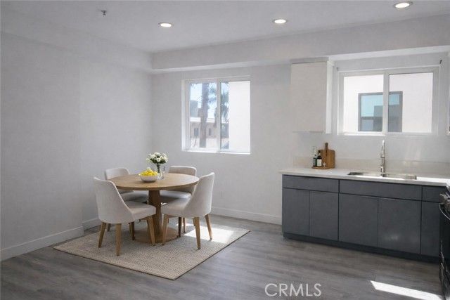 532 W Vernon, Los Angeles, CA 90037