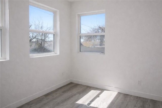 532 W Vernon, Los Angeles, CA 90037