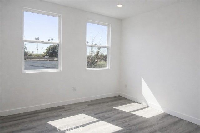 532 W Vernon, Los Angeles, CA 90037