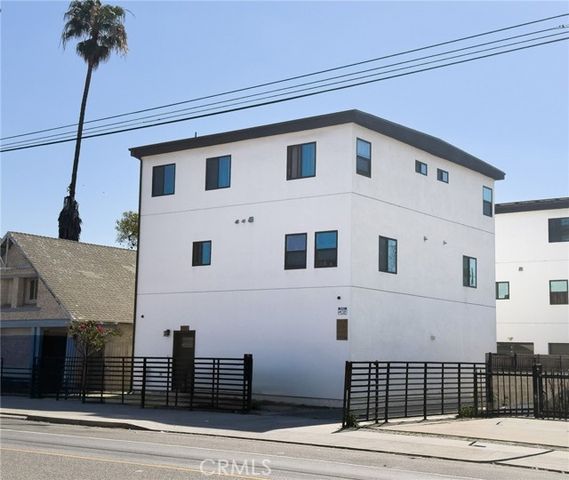 532 W Vernon, Los Angeles, CA 90037