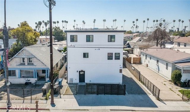 532 W Vernon, Los Angeles, CA 90037