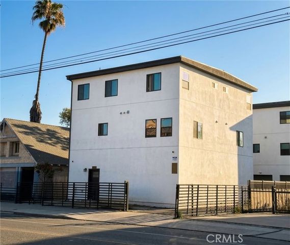 532 W Vernon, Los Angeles, CA 90037